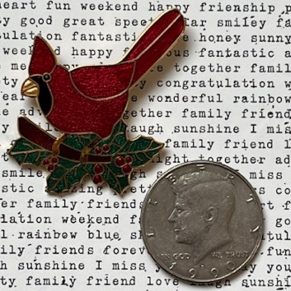 ARTISAN Enamel Cardinal on Holly Pin - Picture 4 of 4